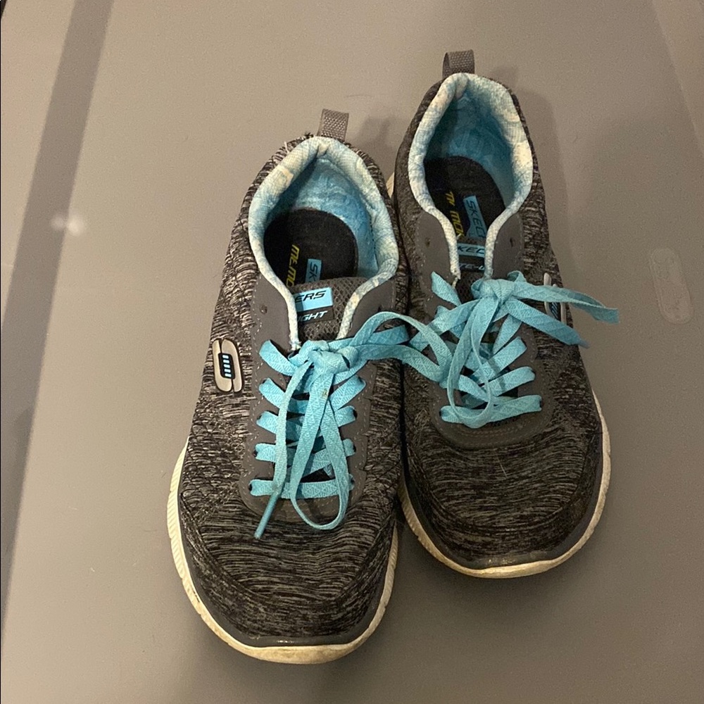 Skechers Gray and Blue Lite-Weight Memory Foam Sneakers Sz. 8